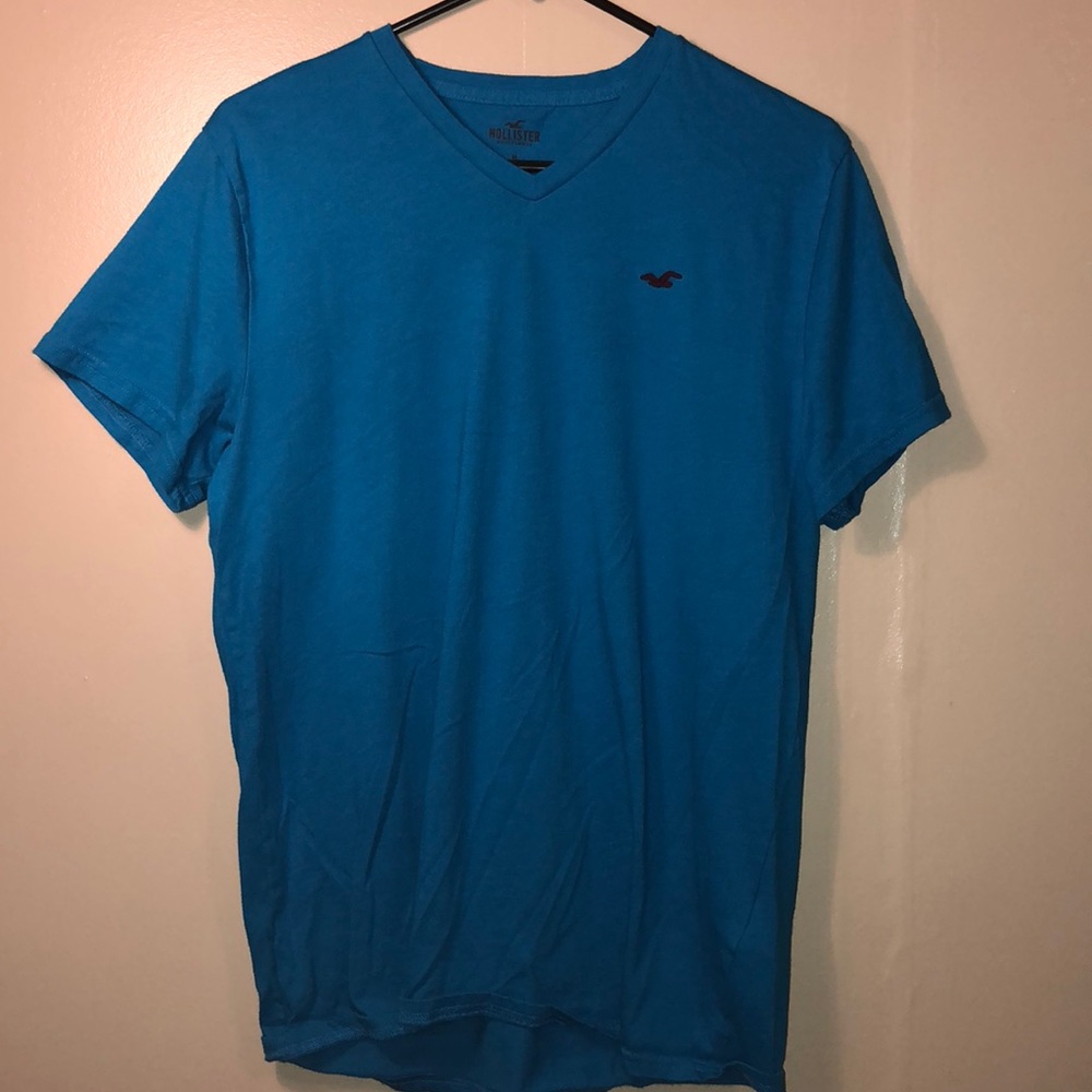 hollister tshirt